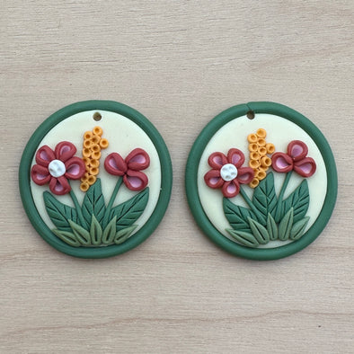 Clay Cabochon - Round Framed Wildflowers - Sage Green