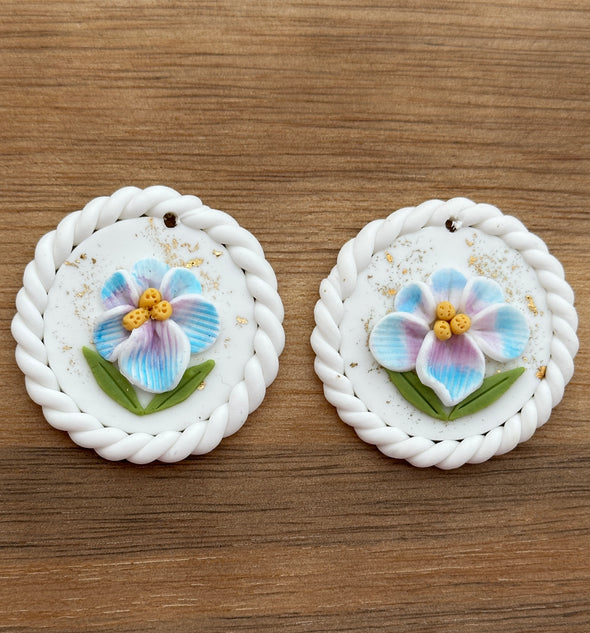 Clay Cabochon - Round - Orchids w/Gold