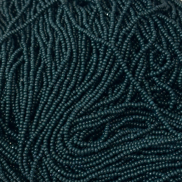 Preciosa Charlotte 11/0 - Dark Forest Green 53270
