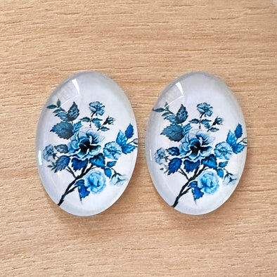 Glass Cab - Oval - Blue Roses