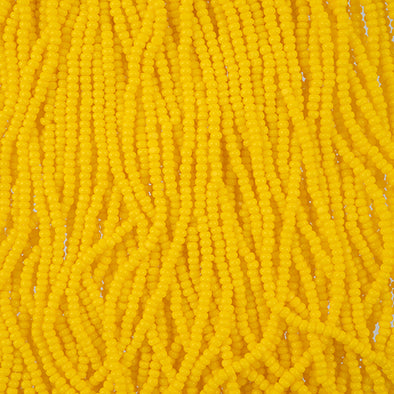 Preciosa Charlotte 11/0 - Dark Yellow Opaque 83130 (Short Hanks)