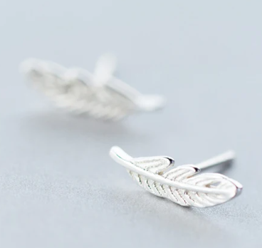 Stud Earrings - Tiny Feathers - 18k Gold Plated (Copy)