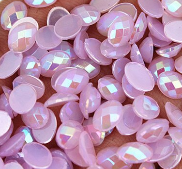 Acrylic Cab - 8 mm Faceted Ovals - Lavender AB